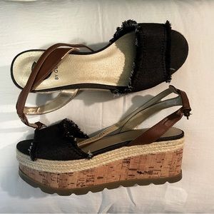 G by Guess Blue Denim Flat Platform Espadrille Sandals Size 8